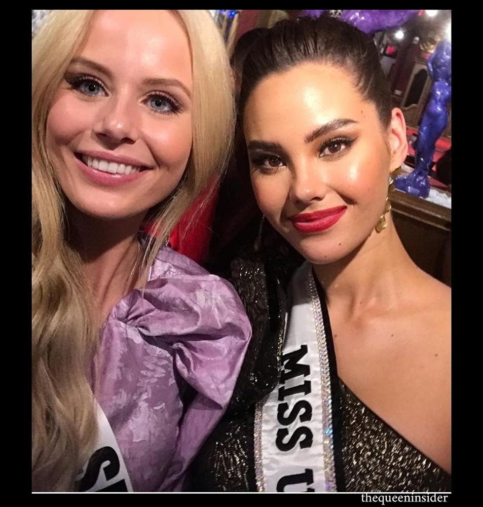 Sau 7 ngày khiến fans chờ vật vã, Hoàng Thùy đã có ảnh đọ sắc đương kim hoa hậu Catriona Gray-16