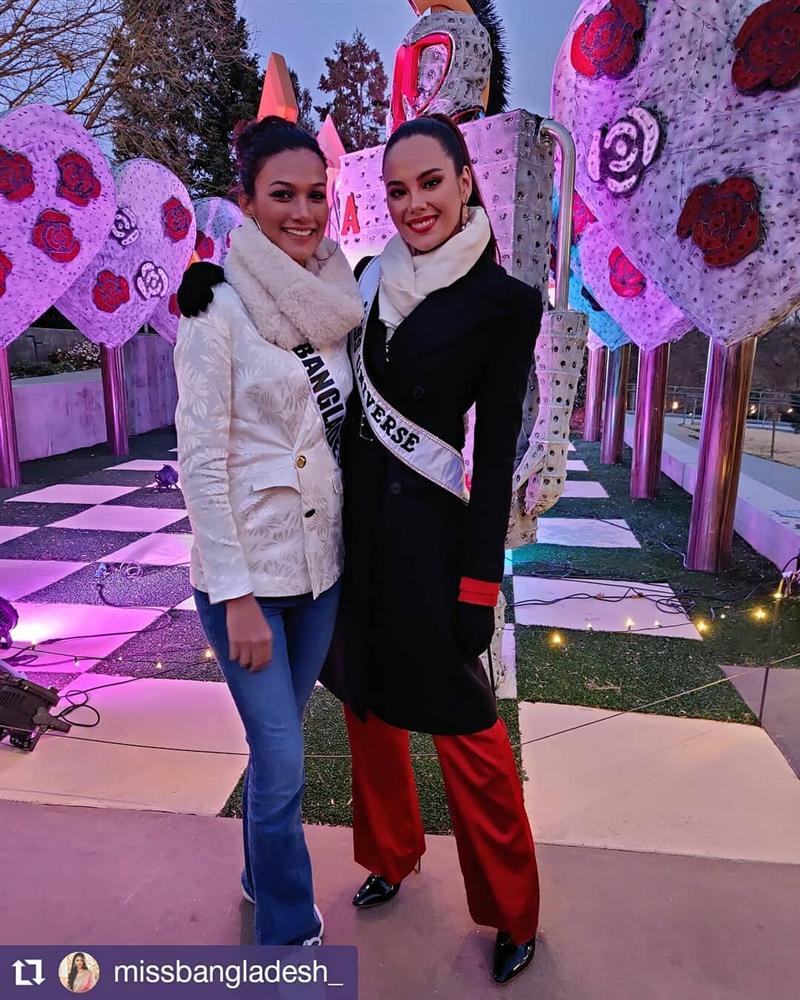 Sau 7 ngày khiến fans chờ vật vã, Hoàng Thùy đã có ảnh đọ sắc đương kim hoa hậu Catriona Gray-12