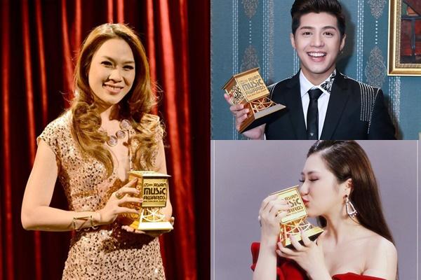 Jackson (GOT7) sốc không khép nổi miệng khi chứng kiến Hwasa ngồi lên đùi chủ tịch JYP-5