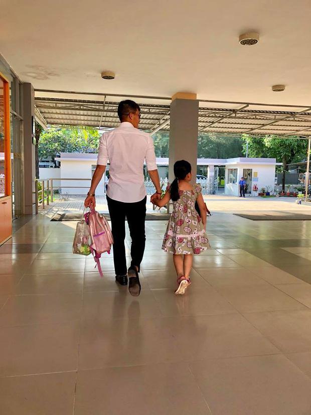 Mới 6 tuổi, con gái Thủy Tiên - Công Vinh đã sở hữu chiều cao vượt trội, gia nhập hội chân dài ái nữ nhà sao Việt-6