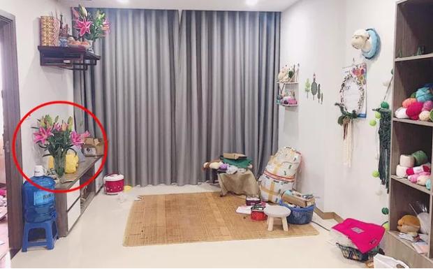 Người yêu nói câu khó nghe rồi đòi chia tay chỉ vì điểm đặc biệt ở lọ hoa trên bàn-2