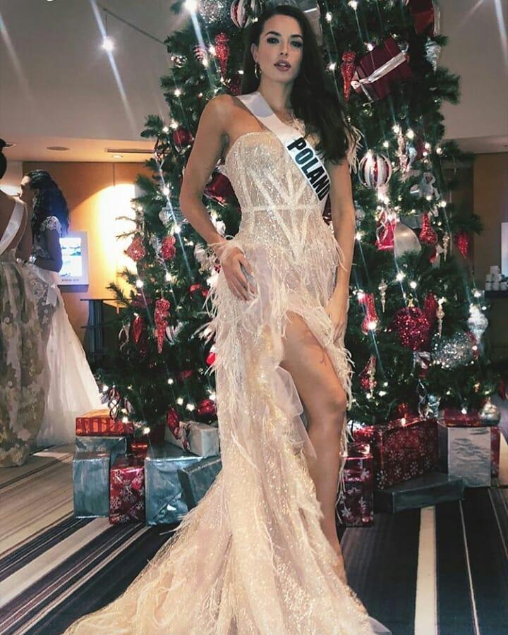 Miss Universe 2019 ngày thứ 7: Đối thủ lên đồ rực rỡ, tìm Hoàng Thùy khó như mò kim đáy bể-8