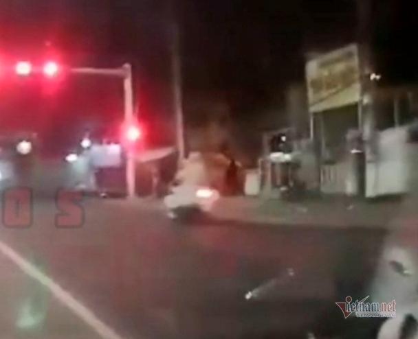 Nhân chứng kể vụ CSGT nghi truy đuổi làm chết thiếu niên 16 tuổi-1