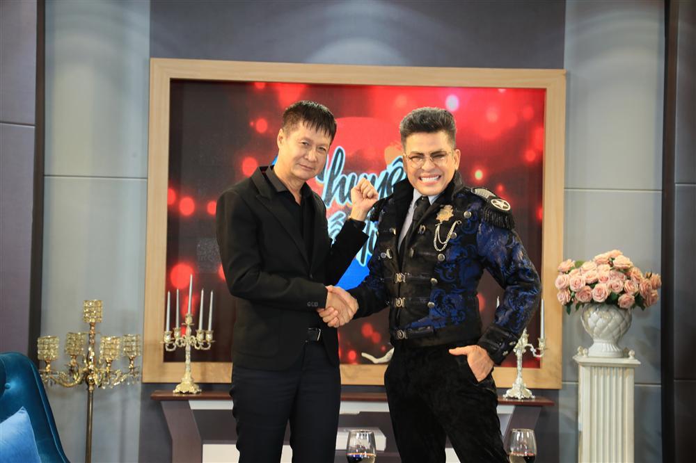 MC Thanh Bạch chê thẳng mặt đạo diễn Lê Hoàng: Giọng nói bẹt, ngoại hình xấu-3