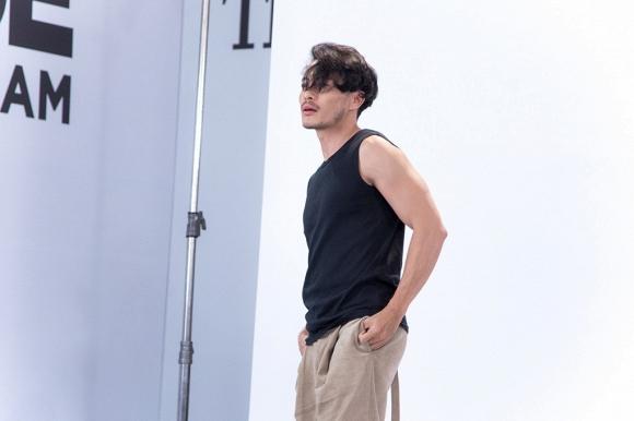 Sau cảnh nóng đồng tính nam trong Những cô gái chân dài, cuộc sống hiện tại của 2 mỹ nam Việt giờ ra sao?-6