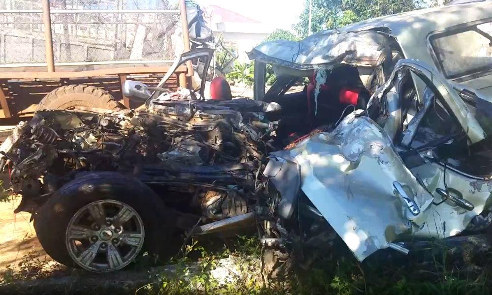 Xe bán tải đấu đầu ô tô tải, 3 người chết ở Gia Lai-5