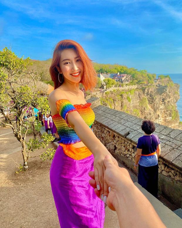 Hương Giang lên đồ giản dị vẫn đẹp bất chấp - Hồ Ngọc Hà mặc áo nude bó sát phô diễn vòng 1 sexy-9