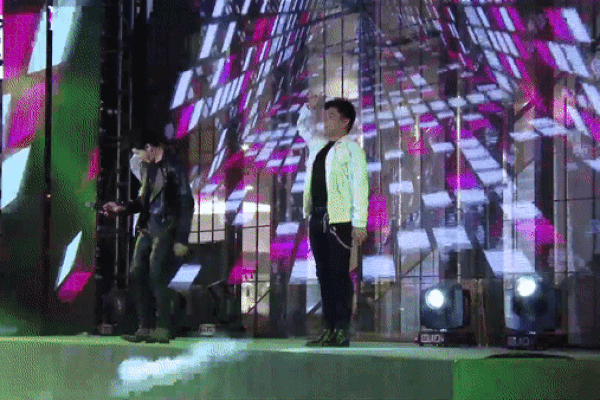 Tắt mic vô thời hạn vì dịch bệnh, Noo Phước Thịnh còn đăng ảnh cả vốc thuốc làm fan tá hỏa-4