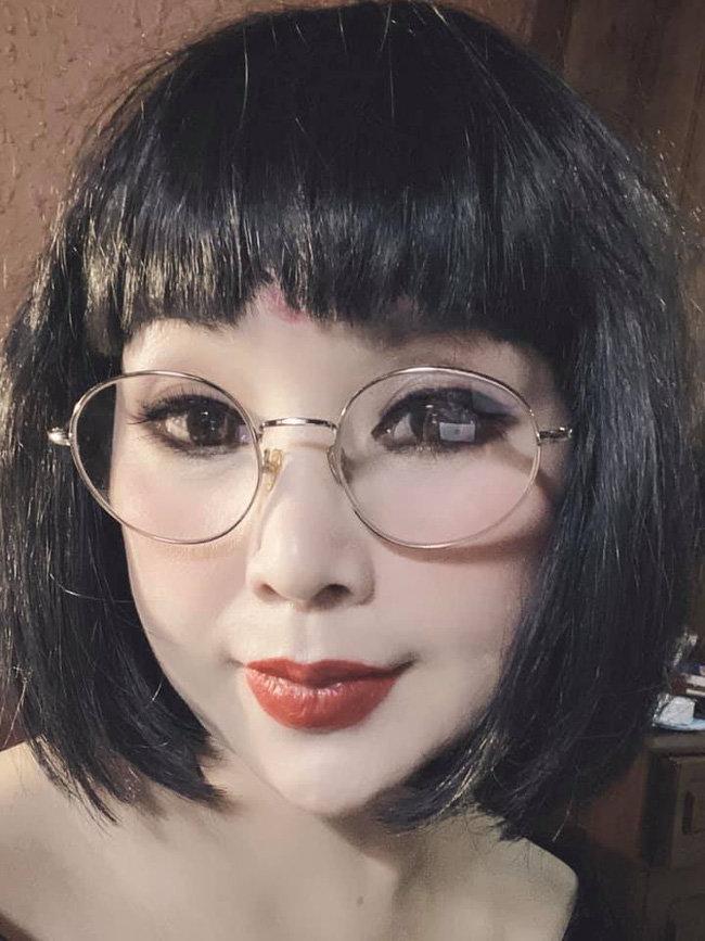 SAO MAKE OVER: Hóa trang trở lại hình tượng nam giới nhưng Hương Giang lại make up như mặt nhọ-3