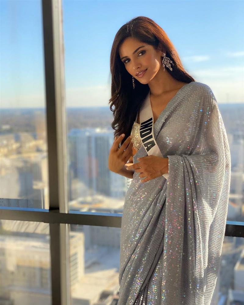 Miss Universe 2019 ngày thứ 8: Hoàng Thùy thay tới 4 bộ đồ mà vẫn có người chịu chơi không kém-16
