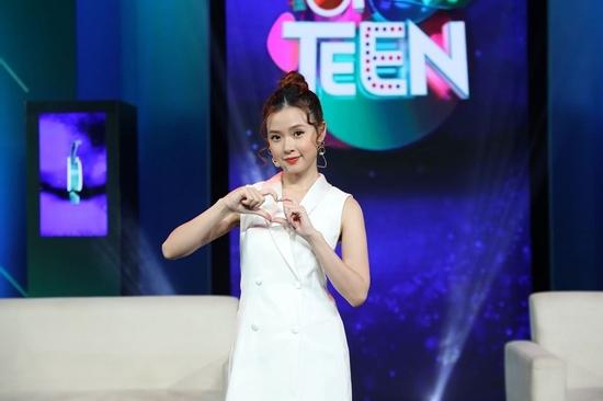 Midu từng bật khóc khi cha mẹ gọi nghề của mình là 'xướng ca vô loài'