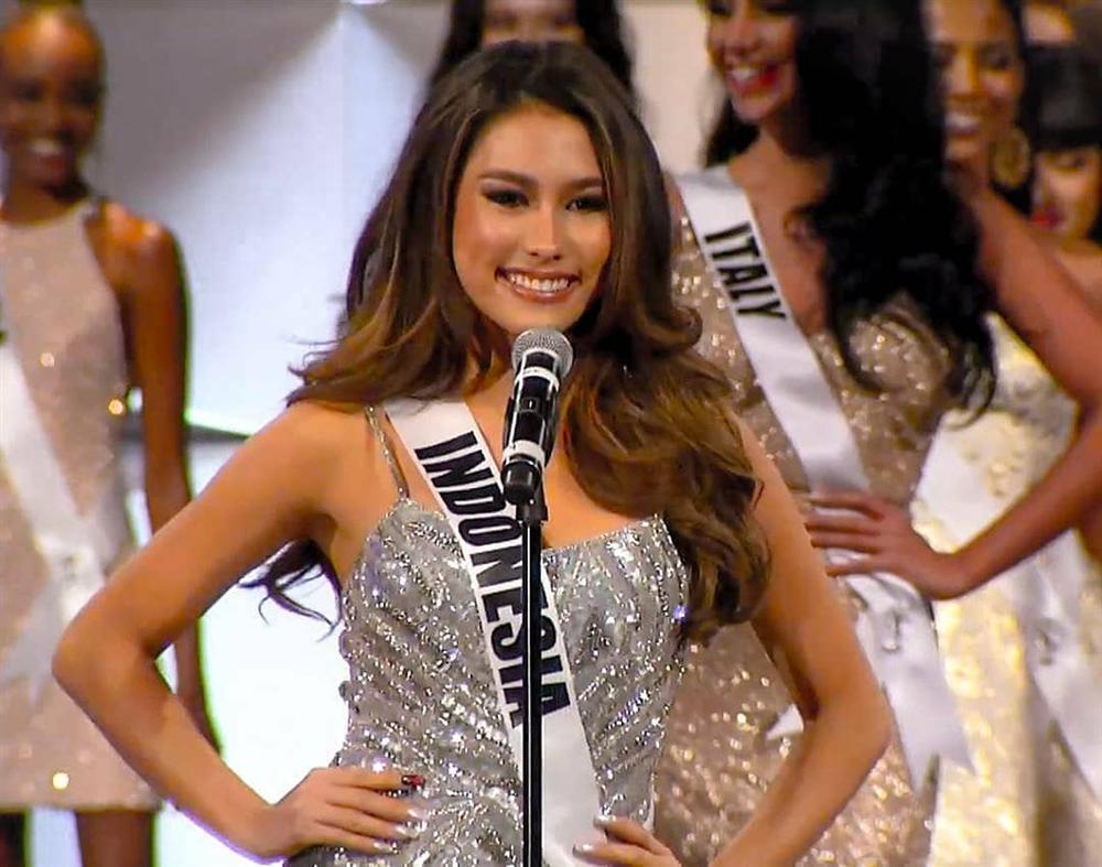 Hoàng Thùy thi bán kết Miss Universe 2019: Chào sân ấn tượng, diễn bikini an toàn, bùng nổ với dạ hội-6