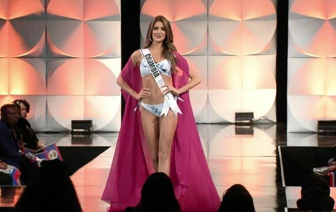 Hoàng Thùy thi bán kết Miss Universe 2019: Chào sân ấn tượng, diễn bikini an toàn, bùng nổ với dạ hội-17