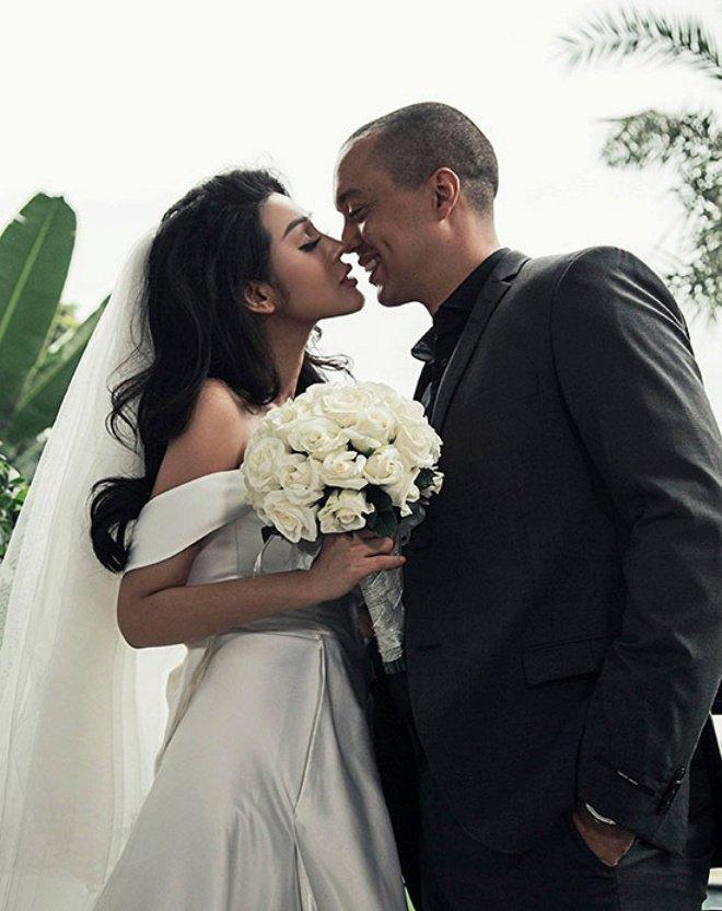 Giai nhân một thời của Hà Dũng lấy chồng Tây, ai cũng tò mò về thân thế chú rể-4