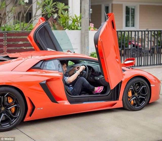 Hầu hết các thế hệ giàu có thứ 2 ở Trung Quốc đều là thành viên của câu lạc bộ siêu xe thể thao như Ferrari, Lamborghini, Maserati, Bentley...