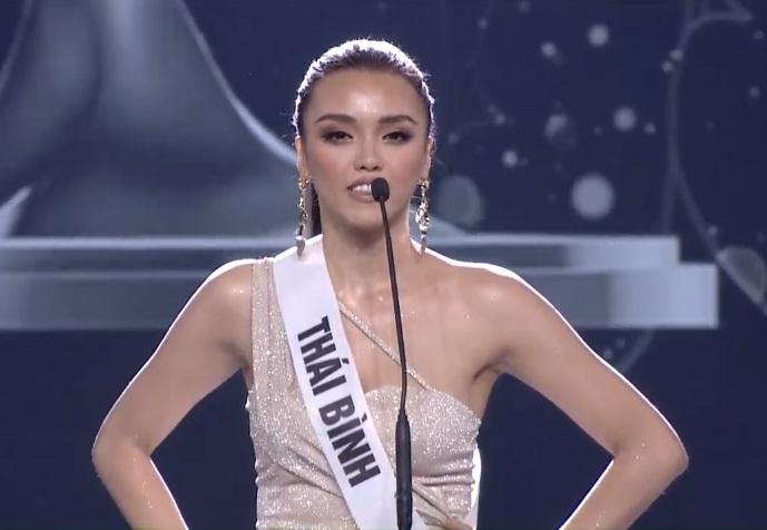 Top 15 thuyết trình về bản thân trên sân khấu-1