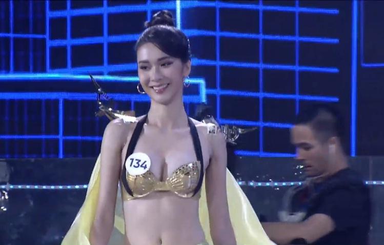 Top 15 bước vào phần thi bikini-1