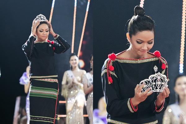 Dân mạng bùng nổ tranh cãi về Phạm Hương - HHen Niê: Ai mới xứng là Hoa hậu Quốc dân?-15