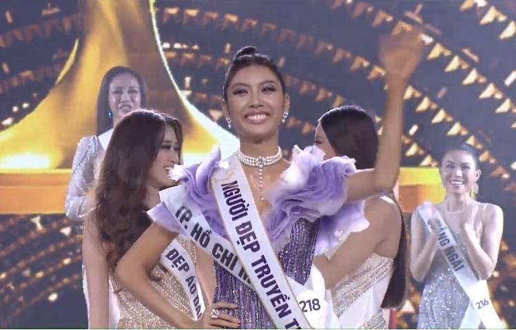 Thúy Vân đoạt giải Á hậu 2-1