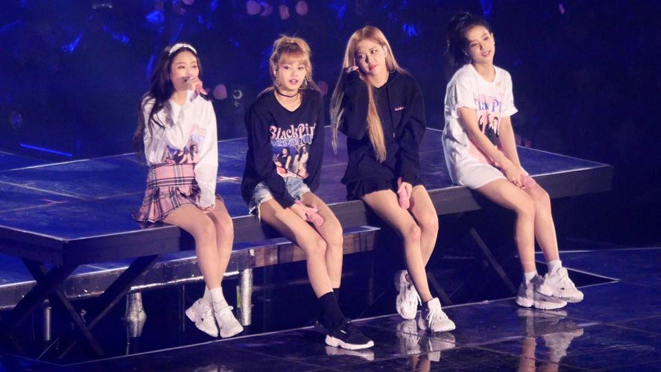 Biểu tượng sexy BLACKPINK Jennie và những khoảnh khắc siêu dễ thương-9