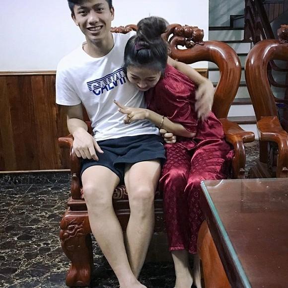 Bạn gái Phan Văn Đức chính thức khoe ảnh cưới, thần thái của cô dâu hạ gục bao người-1