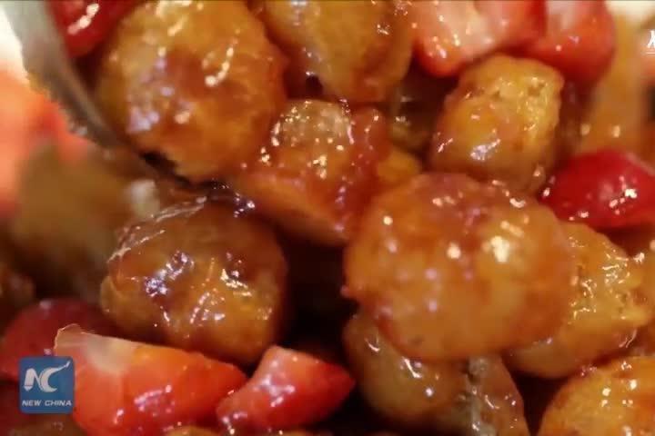 Làm kẹo hồ lô dâu tây, cam kiểu truyền thống Trung Quốc-1