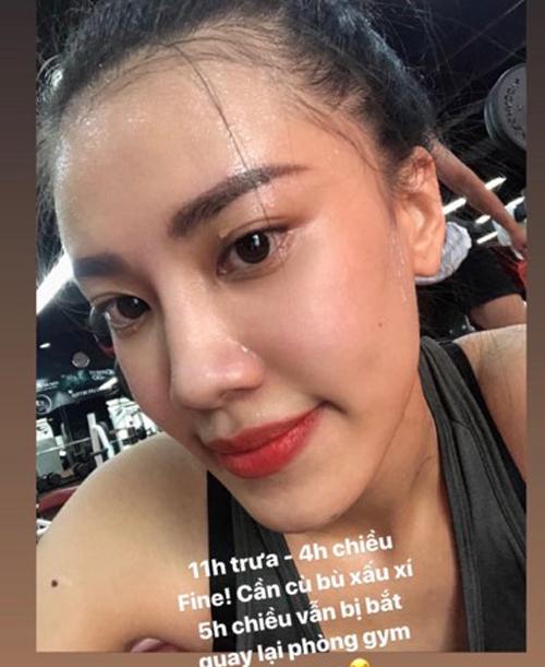 Nhan sắc ít son phấn của top 3 Hoa hậu Hoàn vũ Việt Nam-5