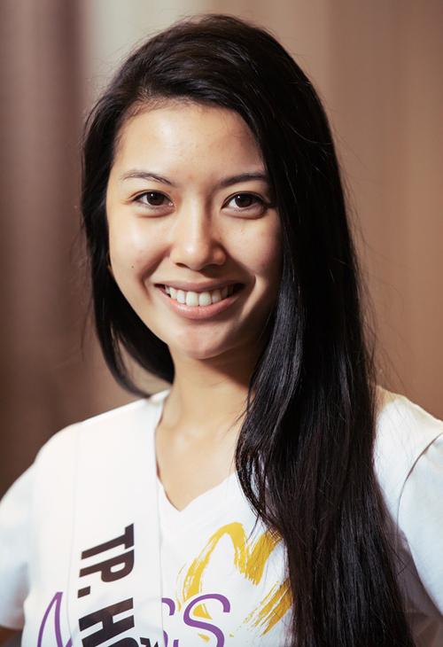 Nhan sắc ít son phấn của top 3 Hoa hậu Hoàn vũ Việt Nam-8