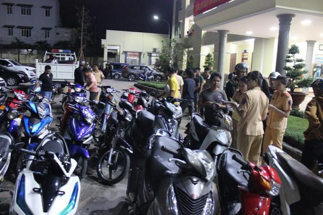 Hàng trăm đối tượng quá khích, làm liều sau chiến thắng của U22 Việt Nam-1