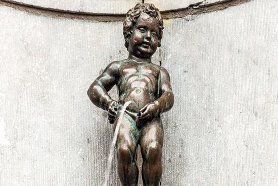 3 bức tượng đi tiểu nổi tiếng thế giới