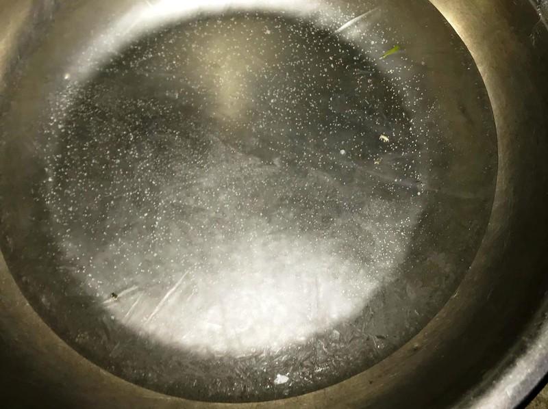 Video: Rét, nước trong chậu ở xã miền núi Nghệ An đóng băng-3