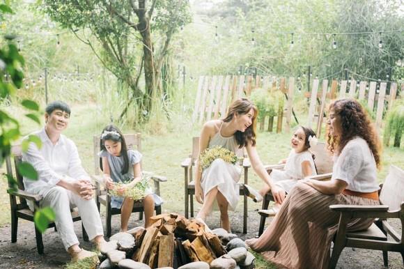 Khoe hoa chồng tặng, Lưu Hương Giang vô tình hé lộ không gian căn hộ mới-4