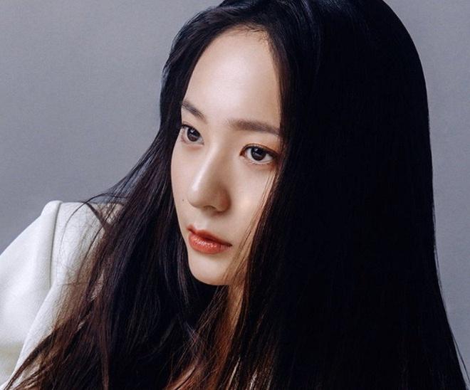 Những năm gần đây, Krystal Jung luôn là cái tên có trong danh sách những idol được yêu thích nhất trong cộng đồng người đồng tính nữ ở Hàn Quốc.