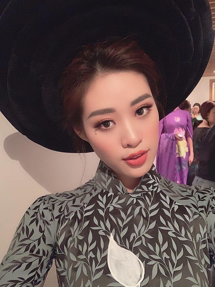 Thắng giải áo dài tại liên tiếp 3 cuộc thi nhan sắc, hoa hậu Khánh Vân diện Quốc phục Việt đẹp tới cỡ nào?-16