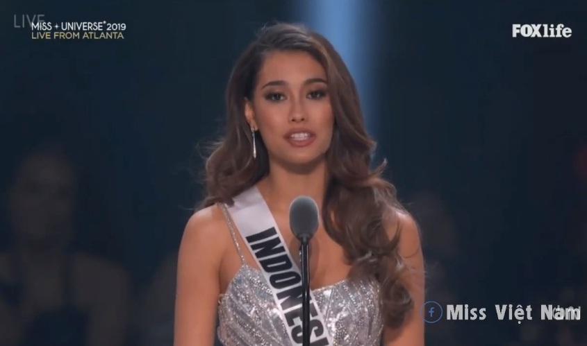 Hoàng Thùy và top 20 thí sinh thuyết trình về bản thân-3