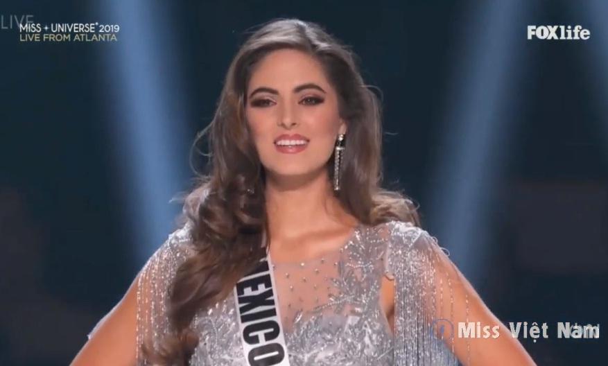 Công bố top 10, Hoàng Thùy không có tên-5