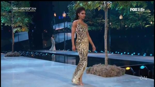 Top 10 trình diễn trang phục dạ hội-9