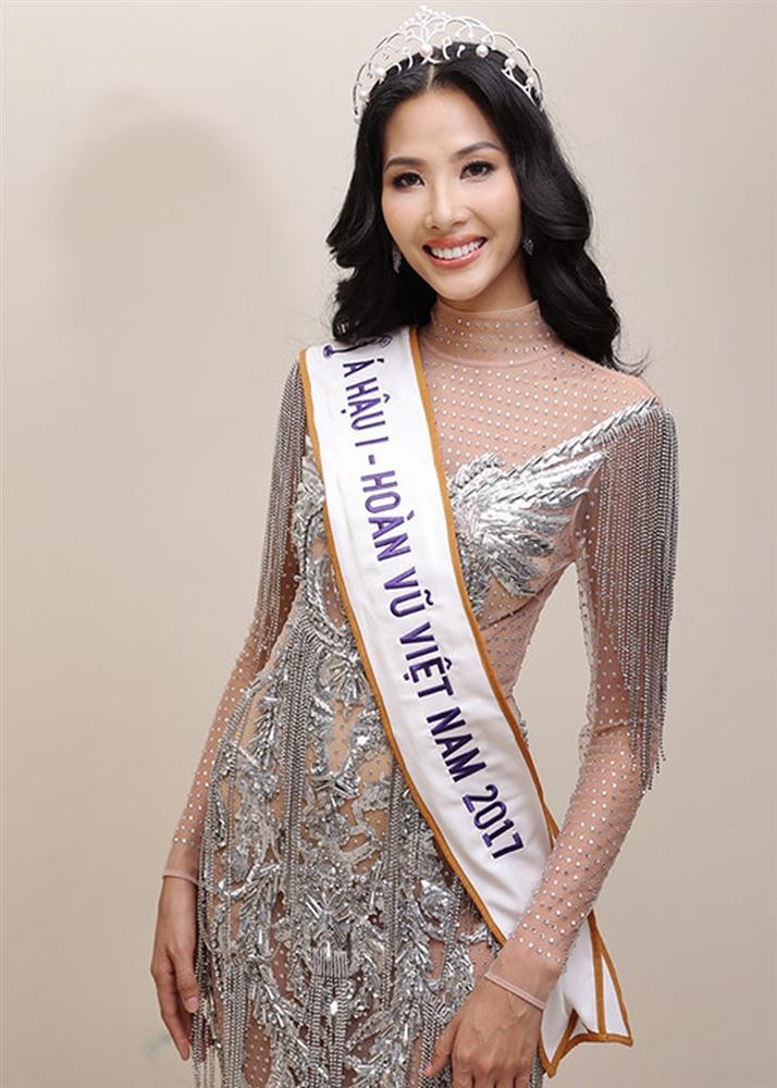 Mẫu số chung cho những người mẫu nổi tiếng đi săn vương miện: Cao nhất cũng chỉ ở ngôi Á-2