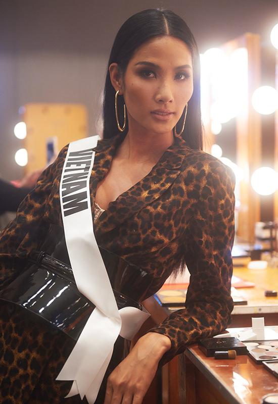 Mẫu số chung cho những người mẫu nổi tiếng đi săn vương miện: Cao nhất cũng chỉ ở ngôi Á-7