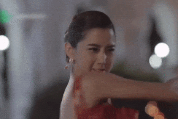 Loạt diễn viên Thái Lan trở nên nổi tiếng dữ dội chỉ sau dự án phim đầu tay-16