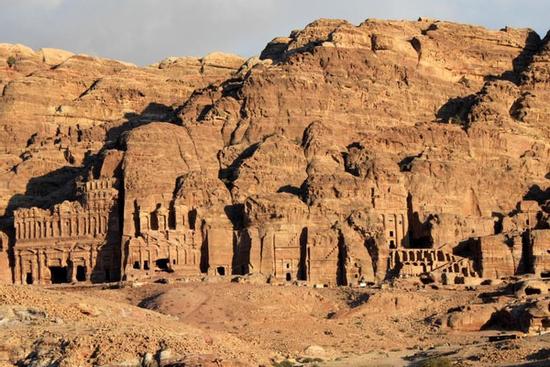 Thành phố khắc trong lòng đá bị lãng quên hàng thế kỷ