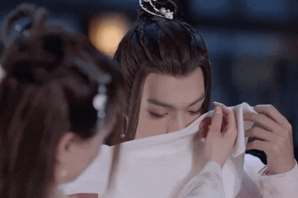 Vẻ đẹp ma mị mê hoặc của Tiêu Chiến, Đặng Luân và dàn nam thần khi hắc hóa-8