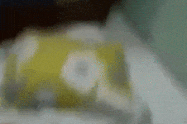 Cha ruột ở Đồng Nai ném con gái hơn 1 tuổi từ trên cao xuống nệm vì muốn... dằn mặt vợ bé-1