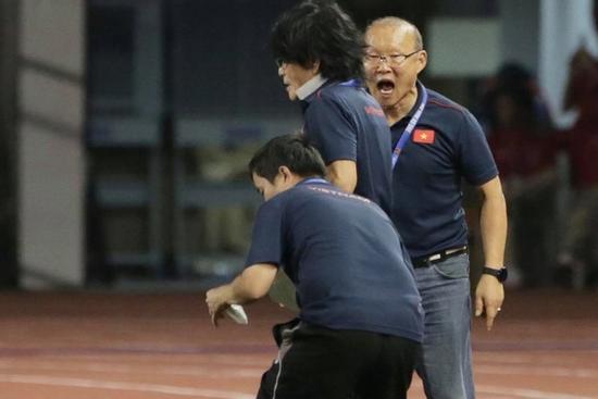 Thầy Park 'giận tím người' với chính đội ngũ bác sĩ của U22 Việt Nam vì lý do đặc biệt