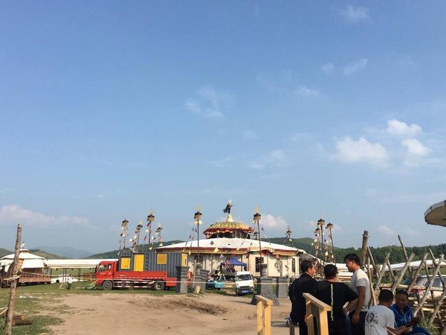 Xa Thi Mạn đẹp hút hồn trong loạt ảnh hậu trường Yến Vân Đài-5