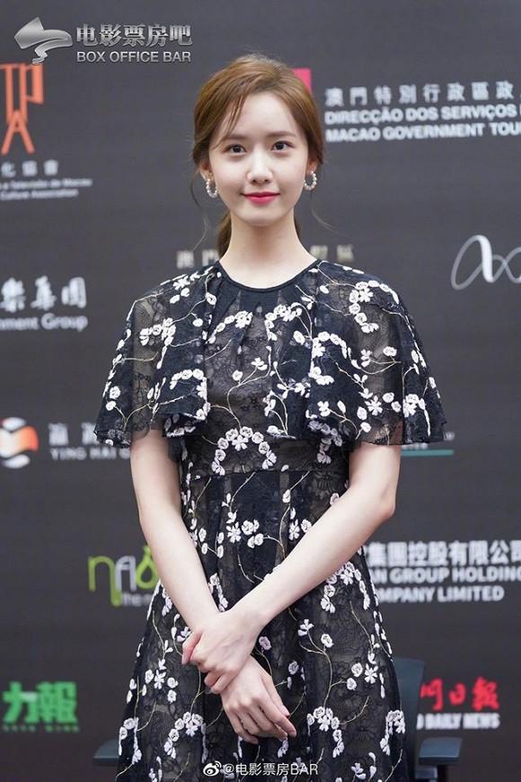 Visual đỉnh cao như thế này bảo sao Yoona chiếm trọn spotlight trên thảm đỏ LHP Quốc tế Macao-6