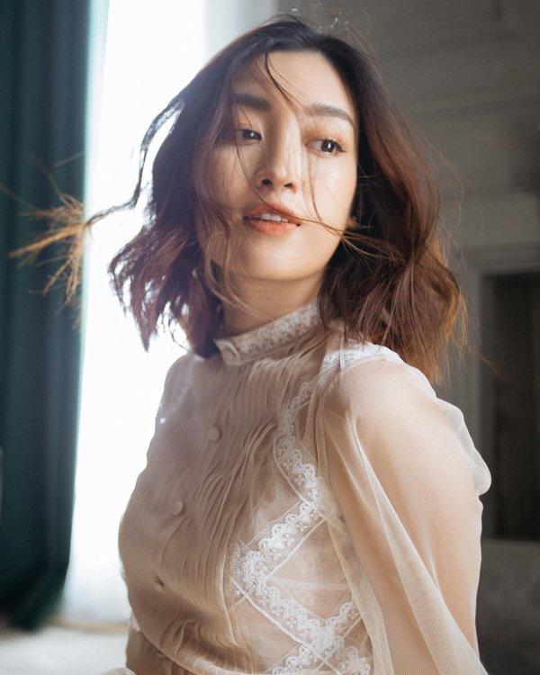 Đỗ Mỹ Linh mạnh tay cắt tóc ngắn thêm đến nỗi tóc chỉ còn một mẩu-7