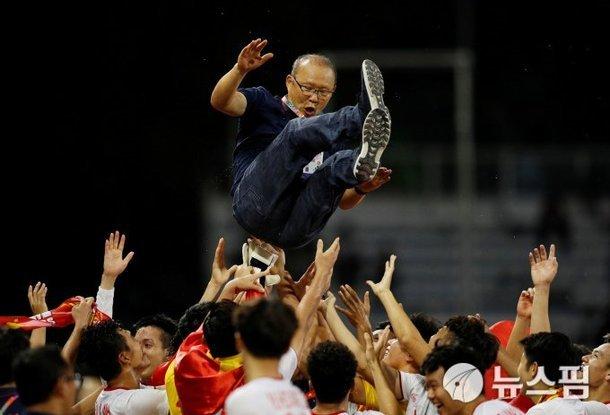 Báo Hàn: U22 Việt Nam có vũ khí lợi hại, thầy Park mưu là thành-3