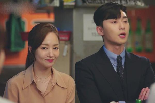 Nghe chồng sắp cưới khóc nghẹn ngoài cửa, tôi căm phẫn vùng dậy giáng cho 1 cái tát-3