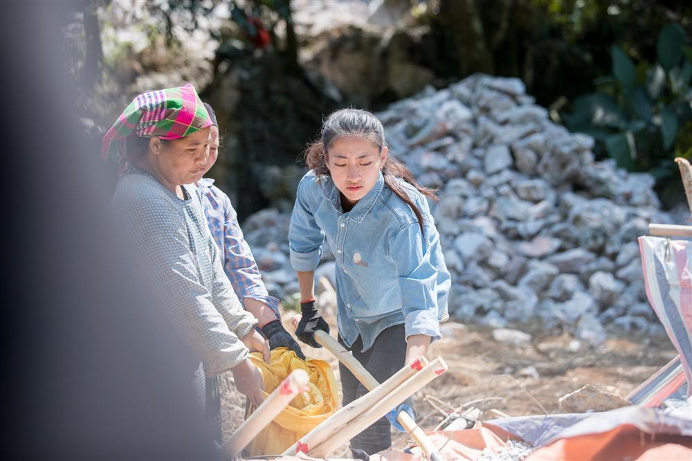 Lương Thùy Linh lọt top 10 Hoa hậu Nhân ái tại Miss World 2019-5